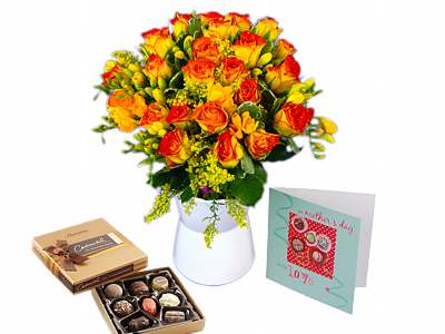 Rose and Freesia Gift Set