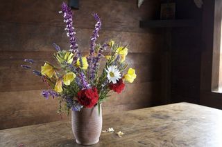 Top Tips for Tuesday: DIY Flower Arrangements