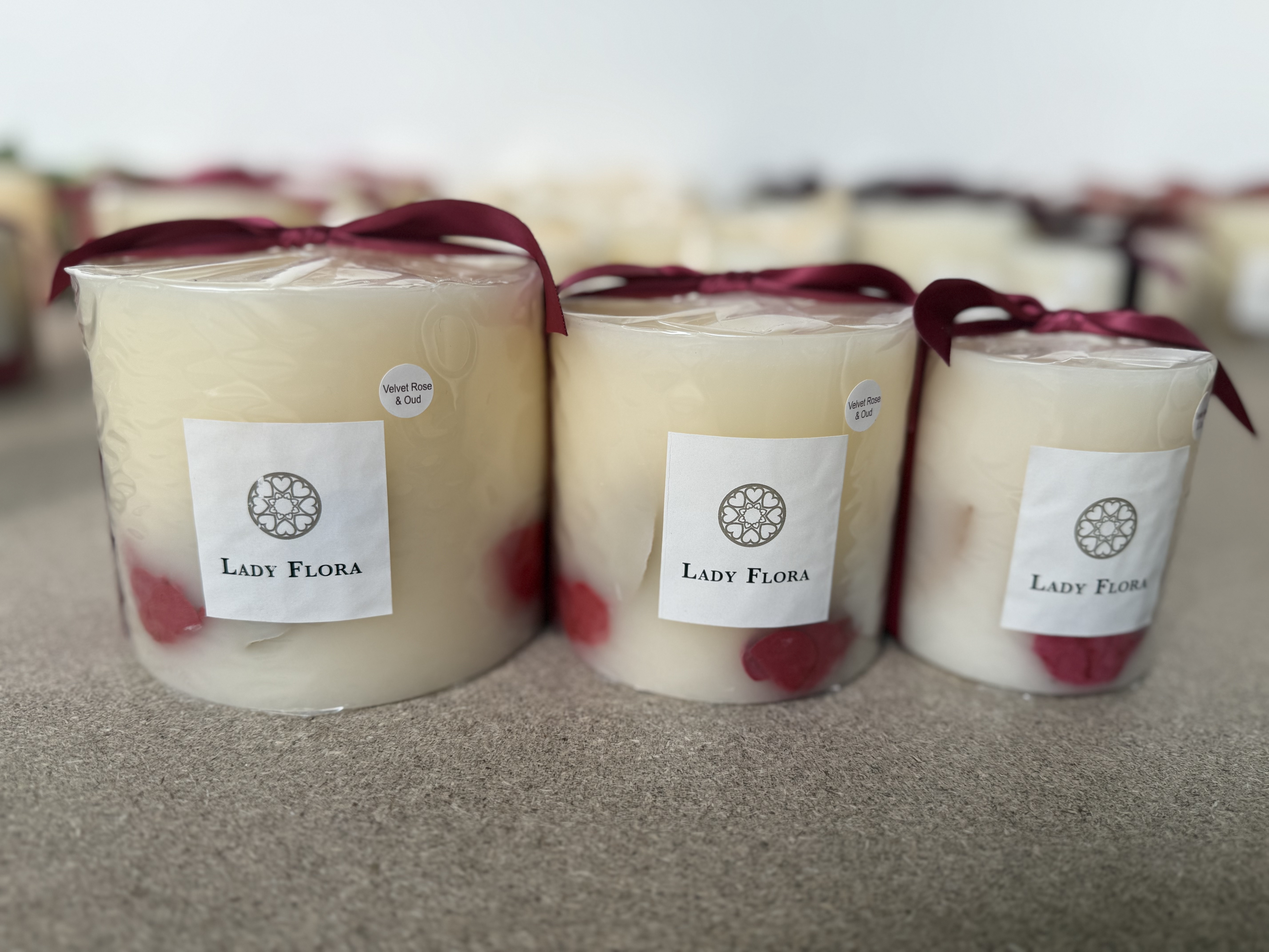 Velvet Rose and Oud Medium Candle 